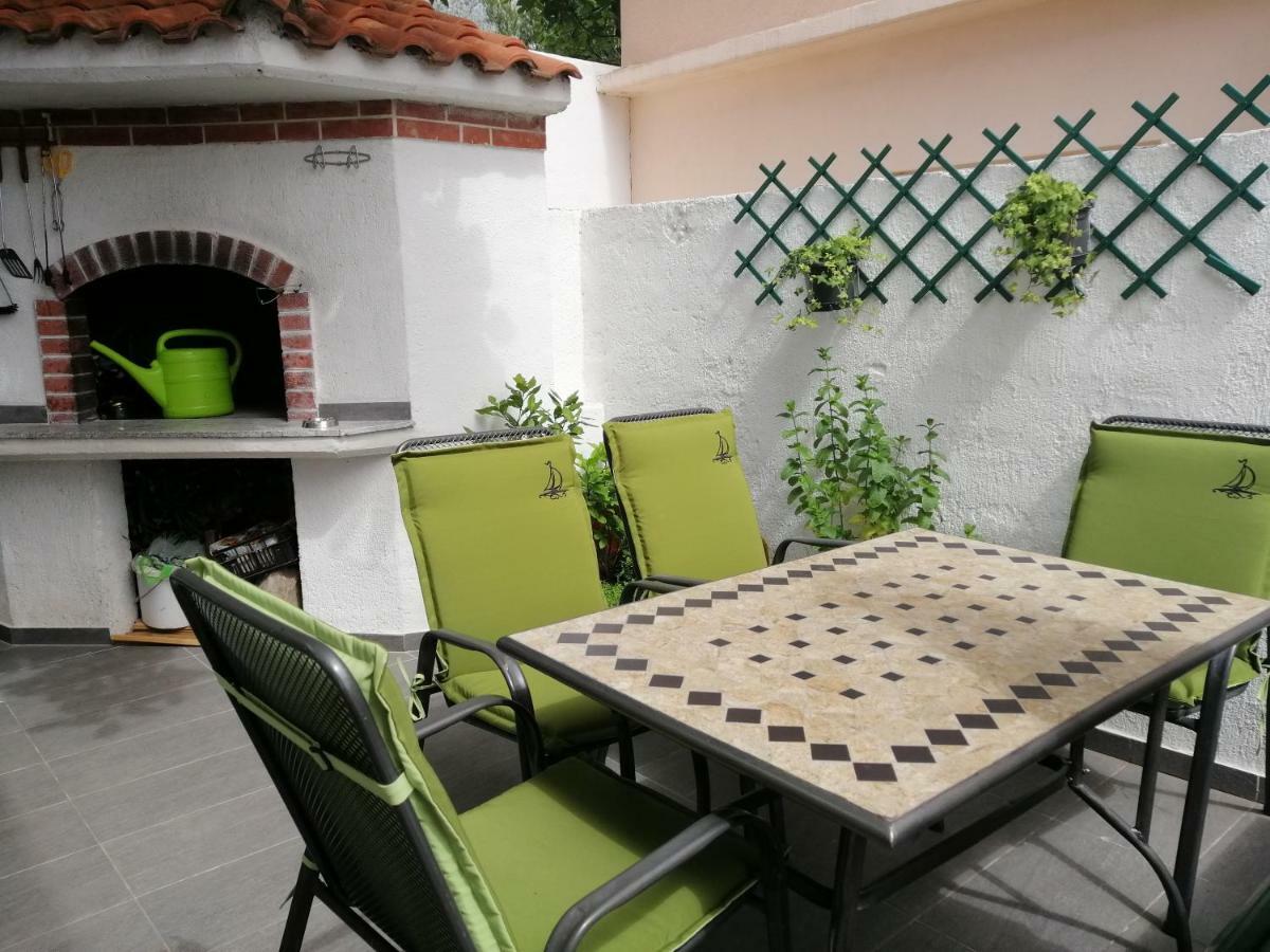 Apartmani Marinovic Podgora Ngoại thất bức ảnh