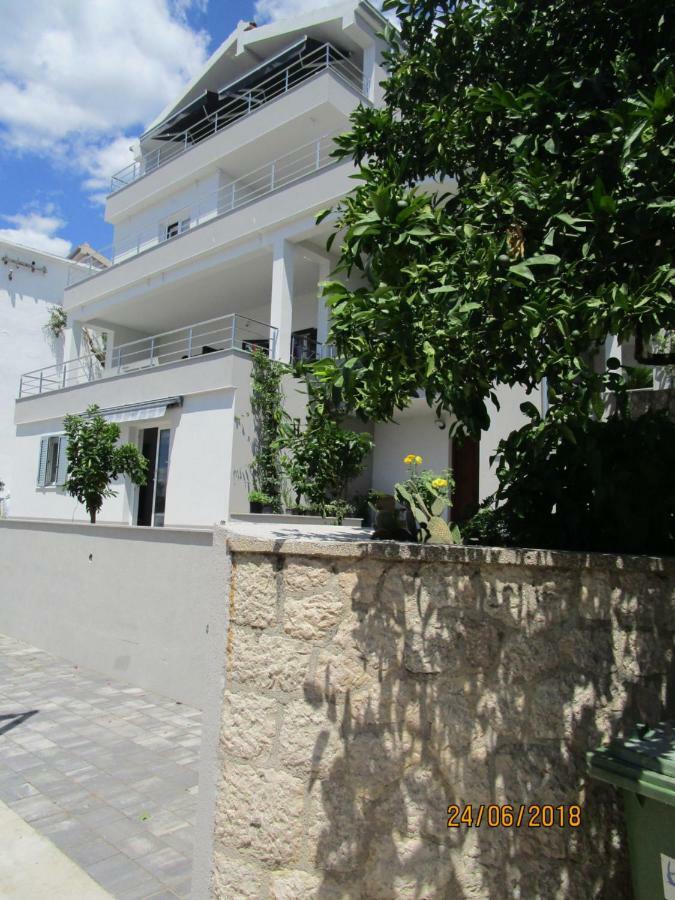 Apartmani Marinovic Podgora Ngoại thất bức ảnh