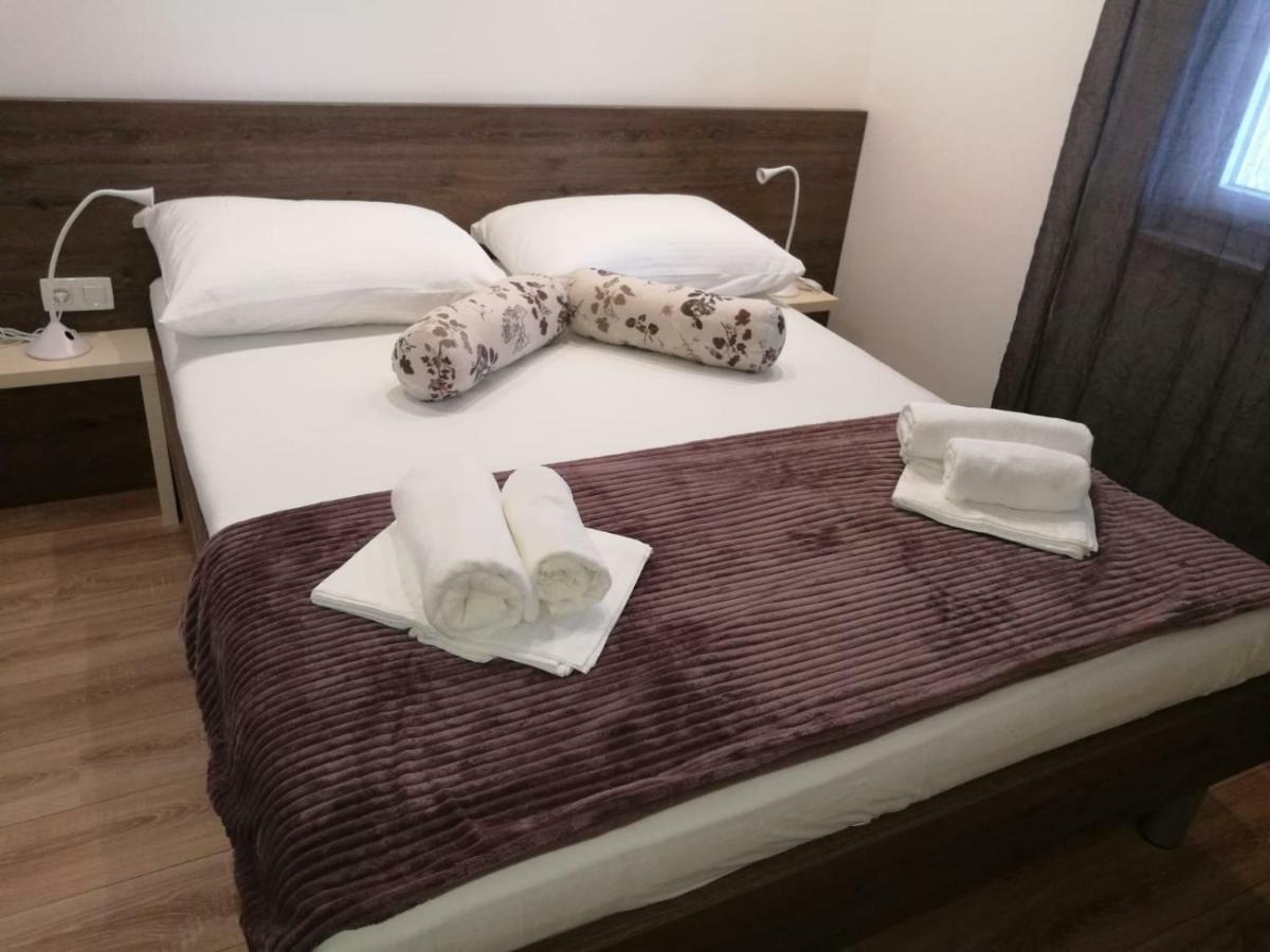 Apartmani Marinovic Podgora Ngoại thất bức ảnh